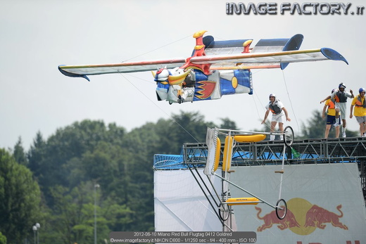 2012-06-10 Milano Red Bull Flugtag 0412 Goldred